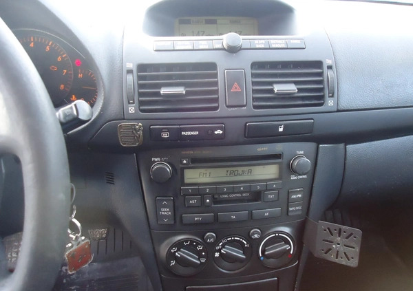 Toyota Avensis cena 4999 przebieg: 441000, rok produkcji 2005 z Gąbin małe 67